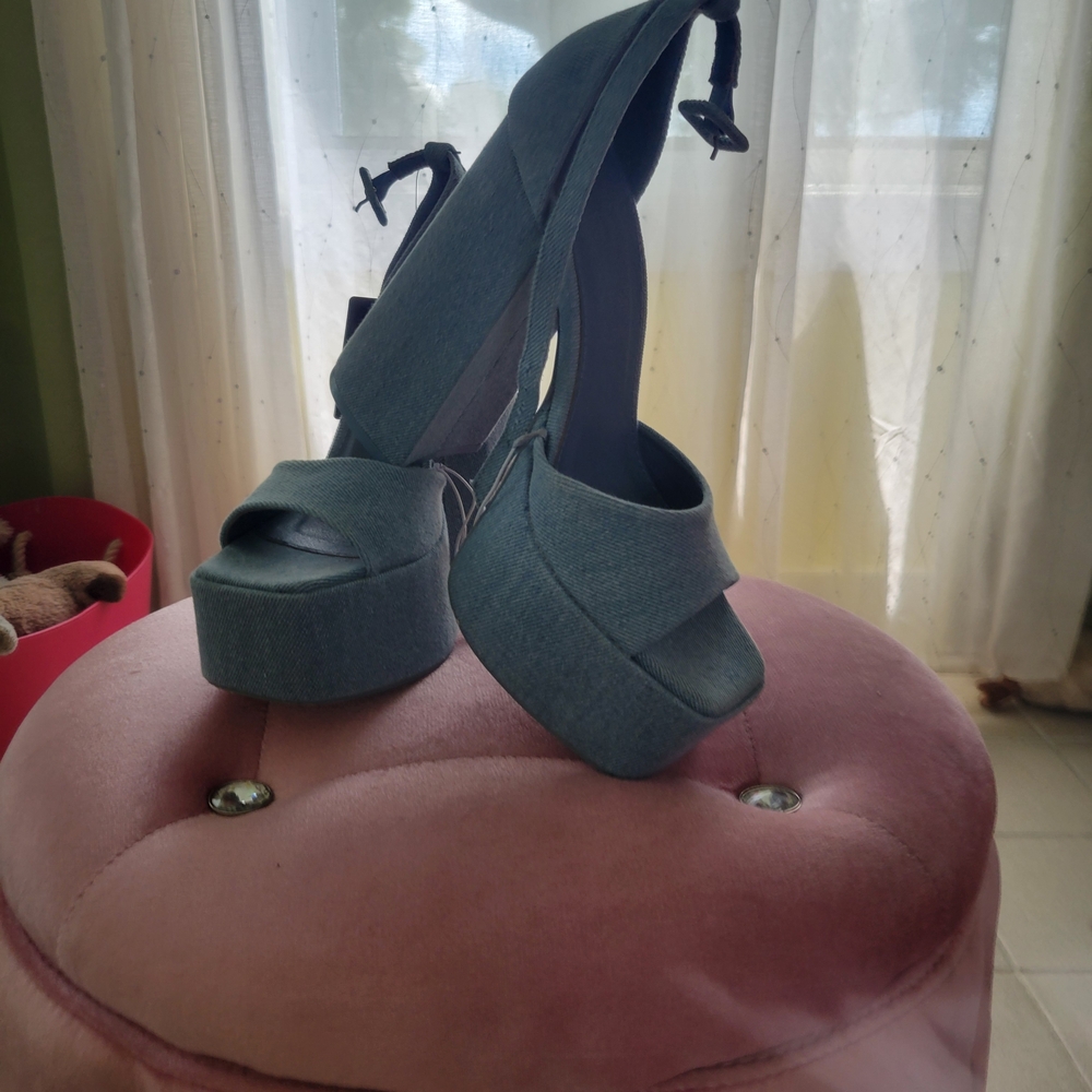 Forever 21 Gray Denim Heels